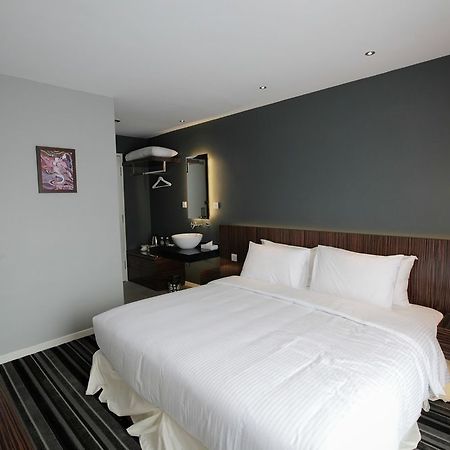 Apple Hotel Times Square Джордж Таун Екстериор снимка