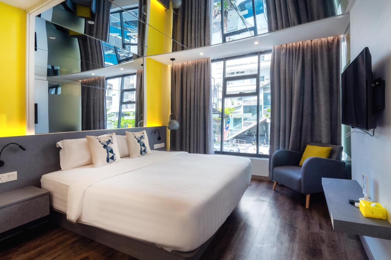Apple Hotel Times Square Джордж Таун Екстериор снимка