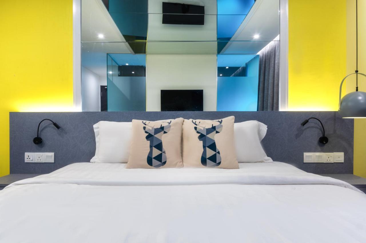 Apple Hotel Times Square Джордж Таун Екстериор снимка