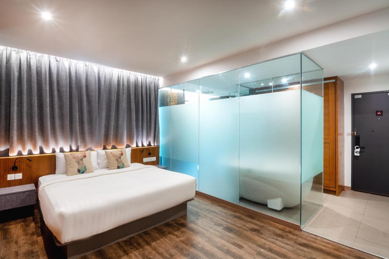 Apple Hotel Times Square Джордж Таун Екстериор снимка